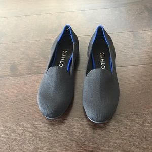 Rothys Black Solid Loafer Size 7